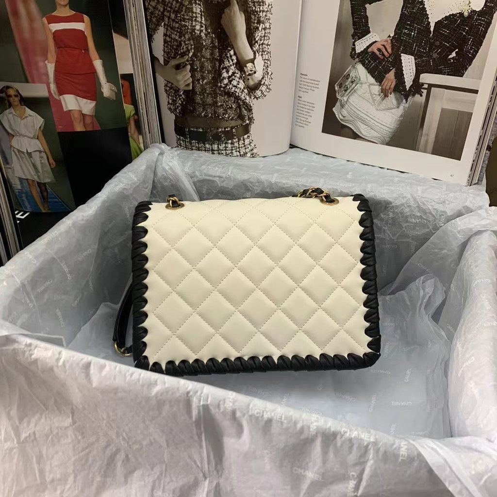 Chanel - Luxury Bag - CHL - 1051