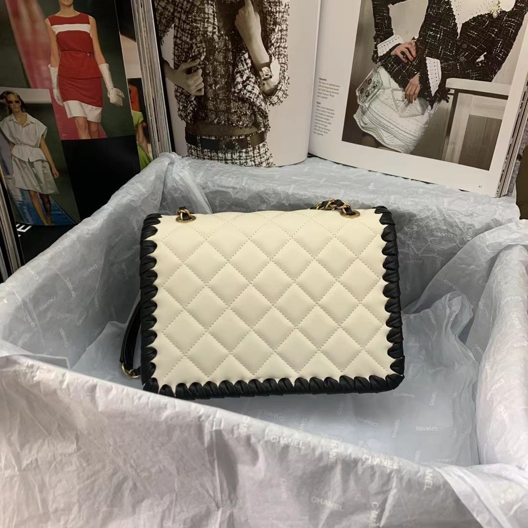 Chanel - Luxury Bag - CHL - 1051