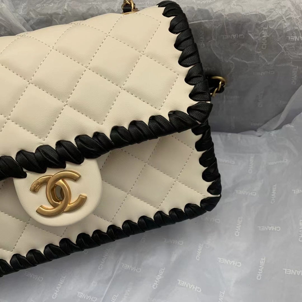 Chanel - Luxury Bag - CHL - 1051
