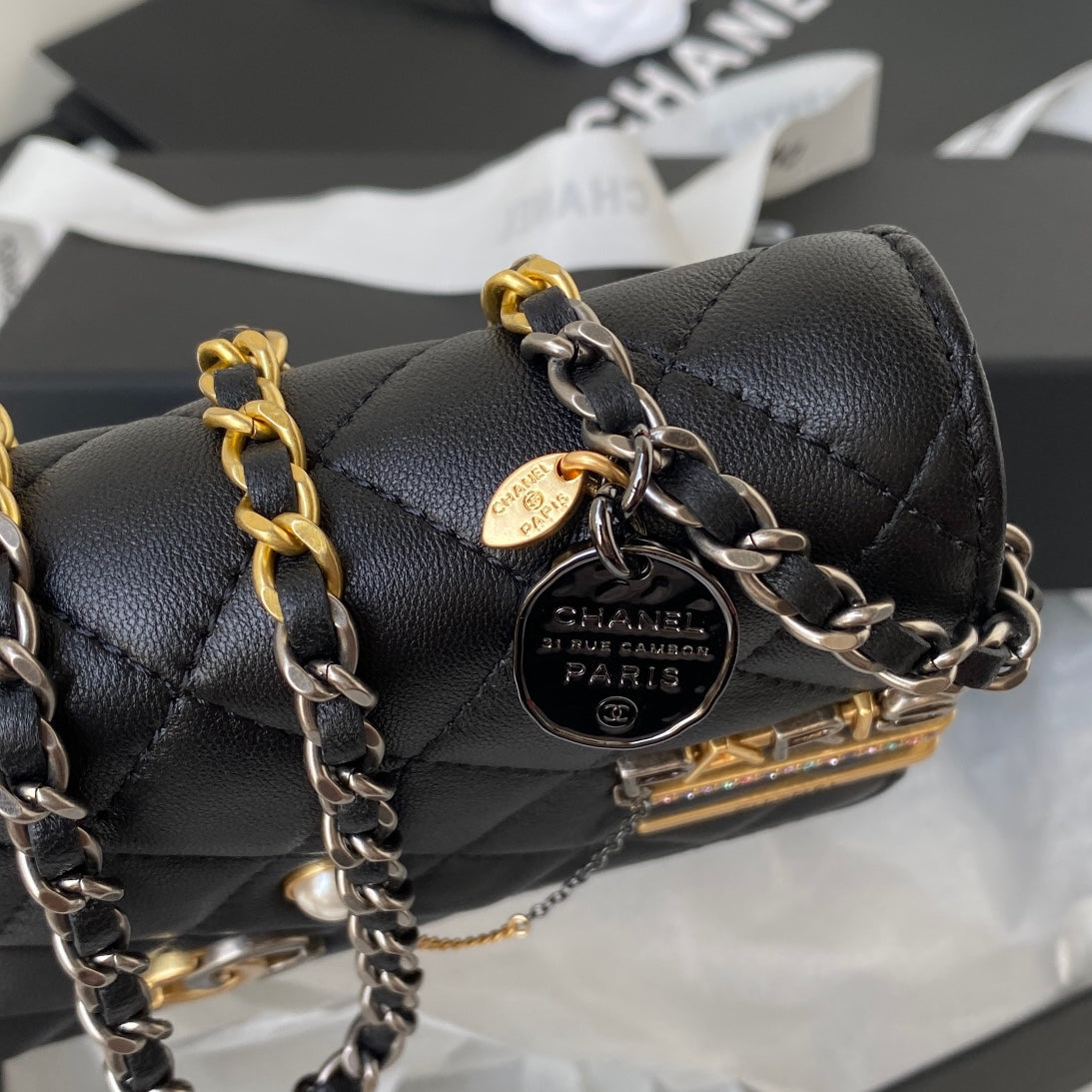 Chanel - Luxury Bag - CHL - 549