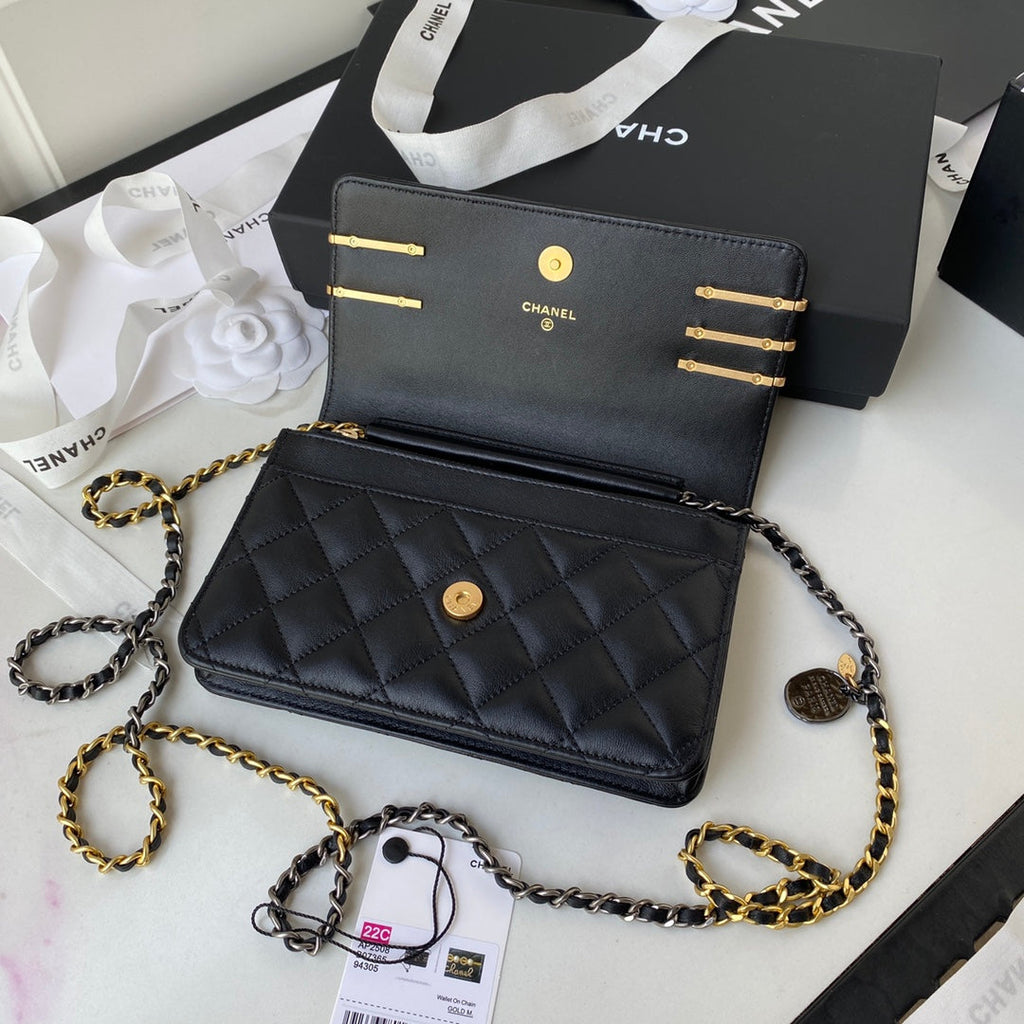 Chanel - Luxury Bag - CHL - 549