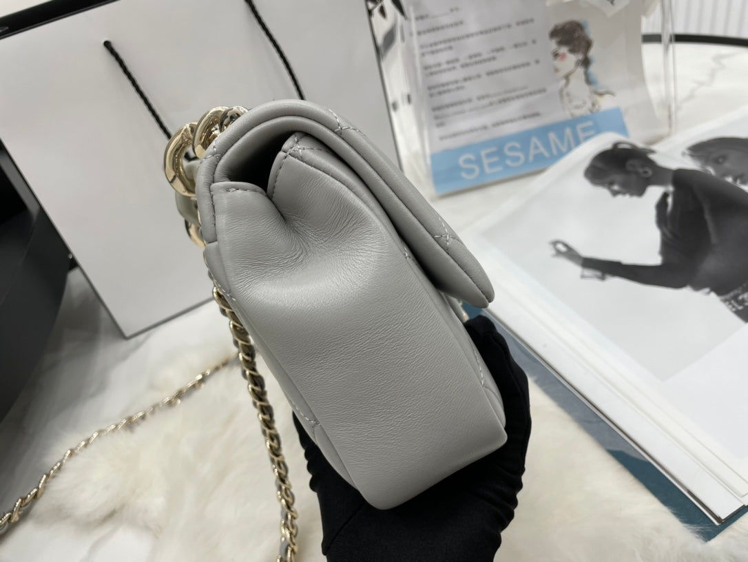 Chanel - Luxury Bag - CHL - 084