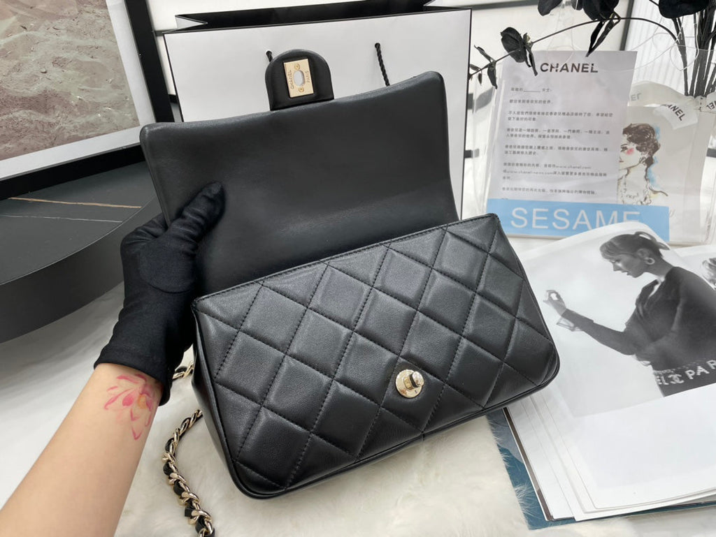 Chanel - Luxury Bag - CHL - 684