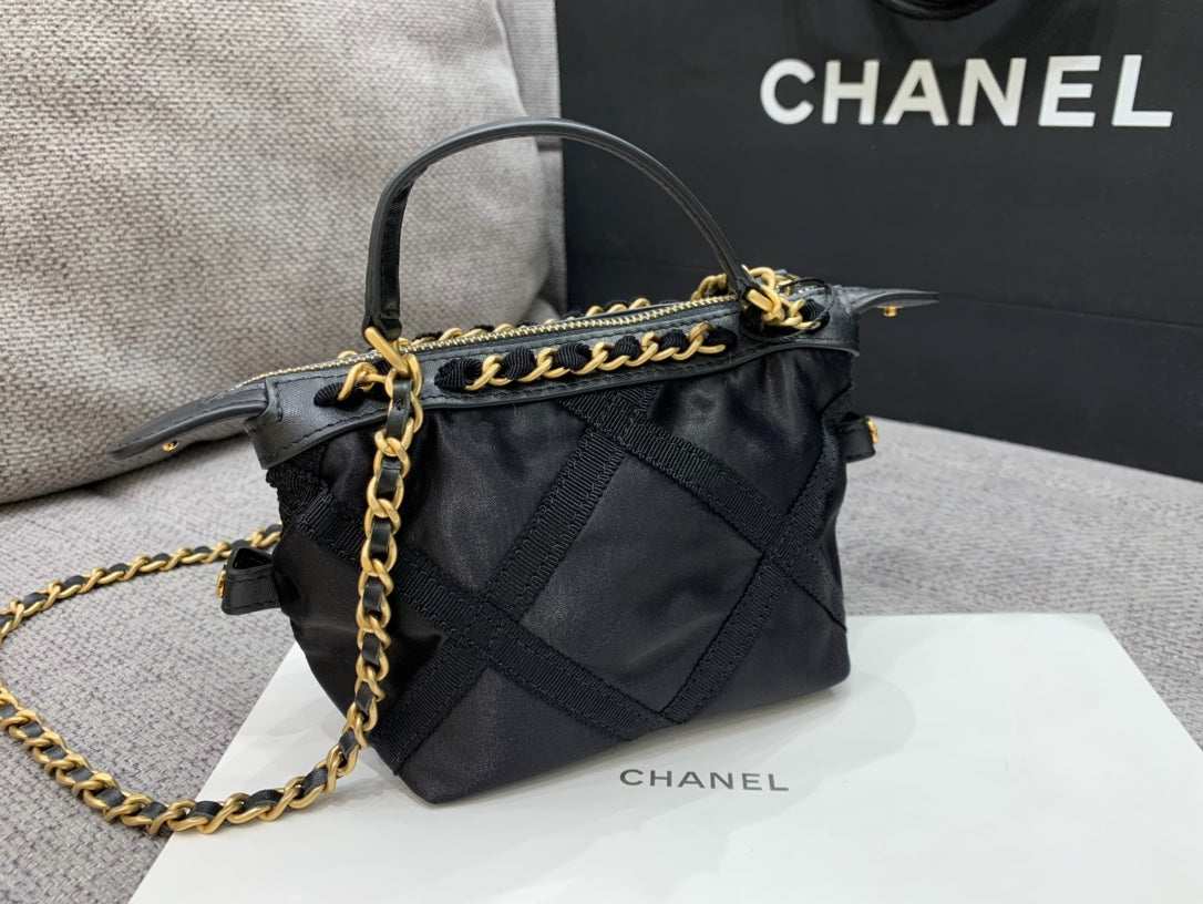Chanel - Luxury Bag - CHL - 1041