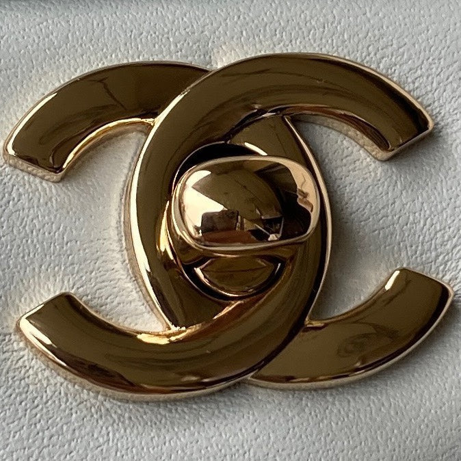 Chanel - Luxury Bag - CHL - 690