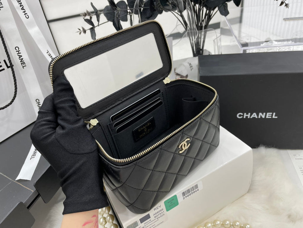 Chanel - Luxury Bag - CHL - 1121
