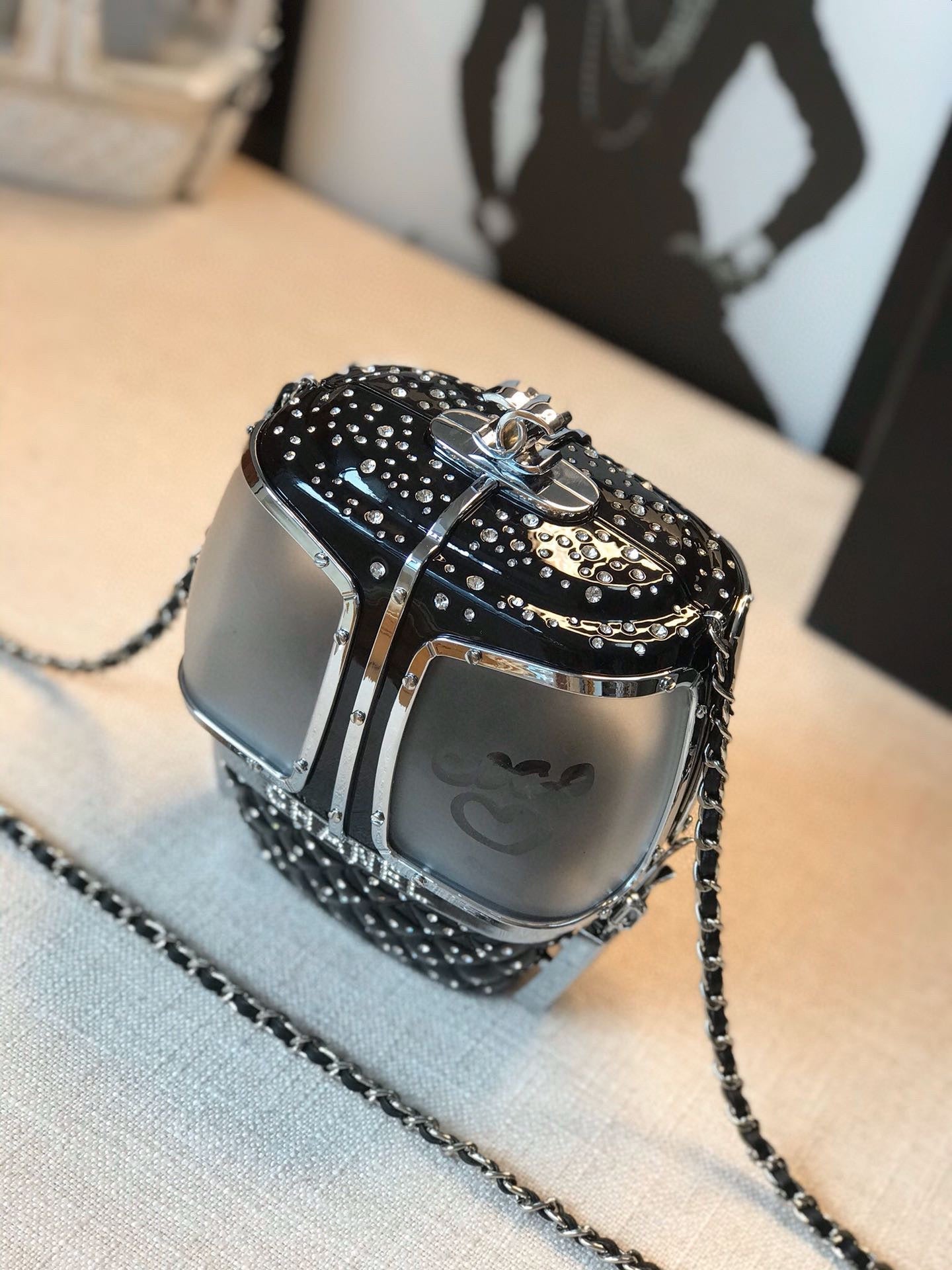 Chanel - Luxury Bag - CHL - 632