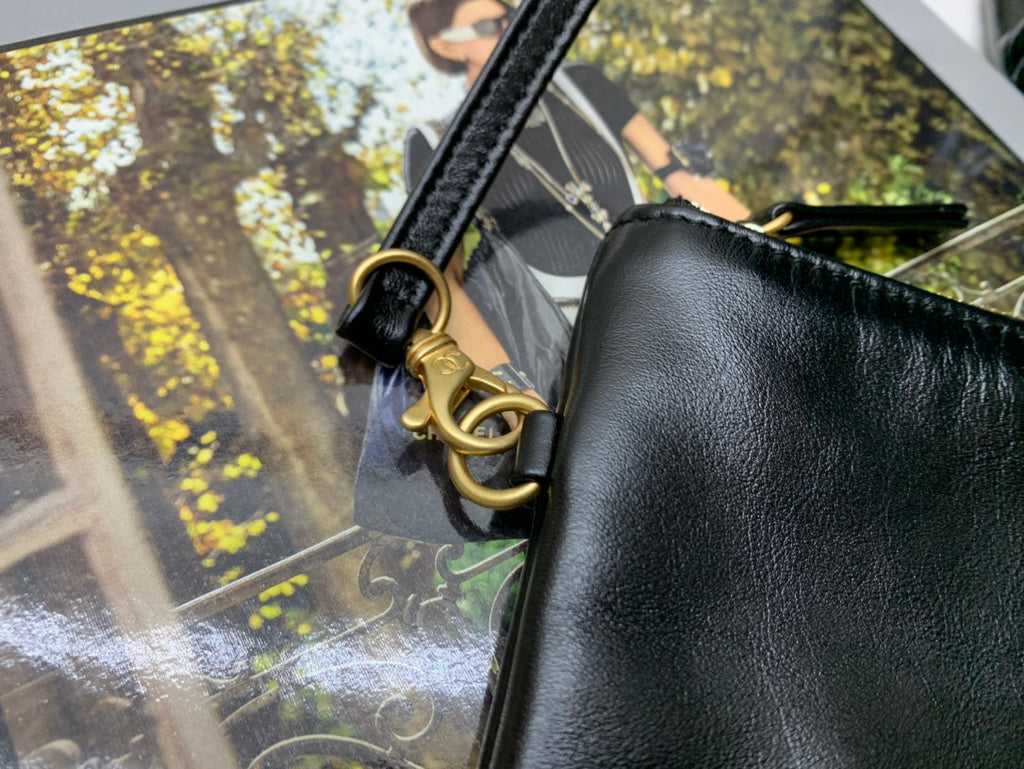 Chanel - Luxury Bag - CHL - 972