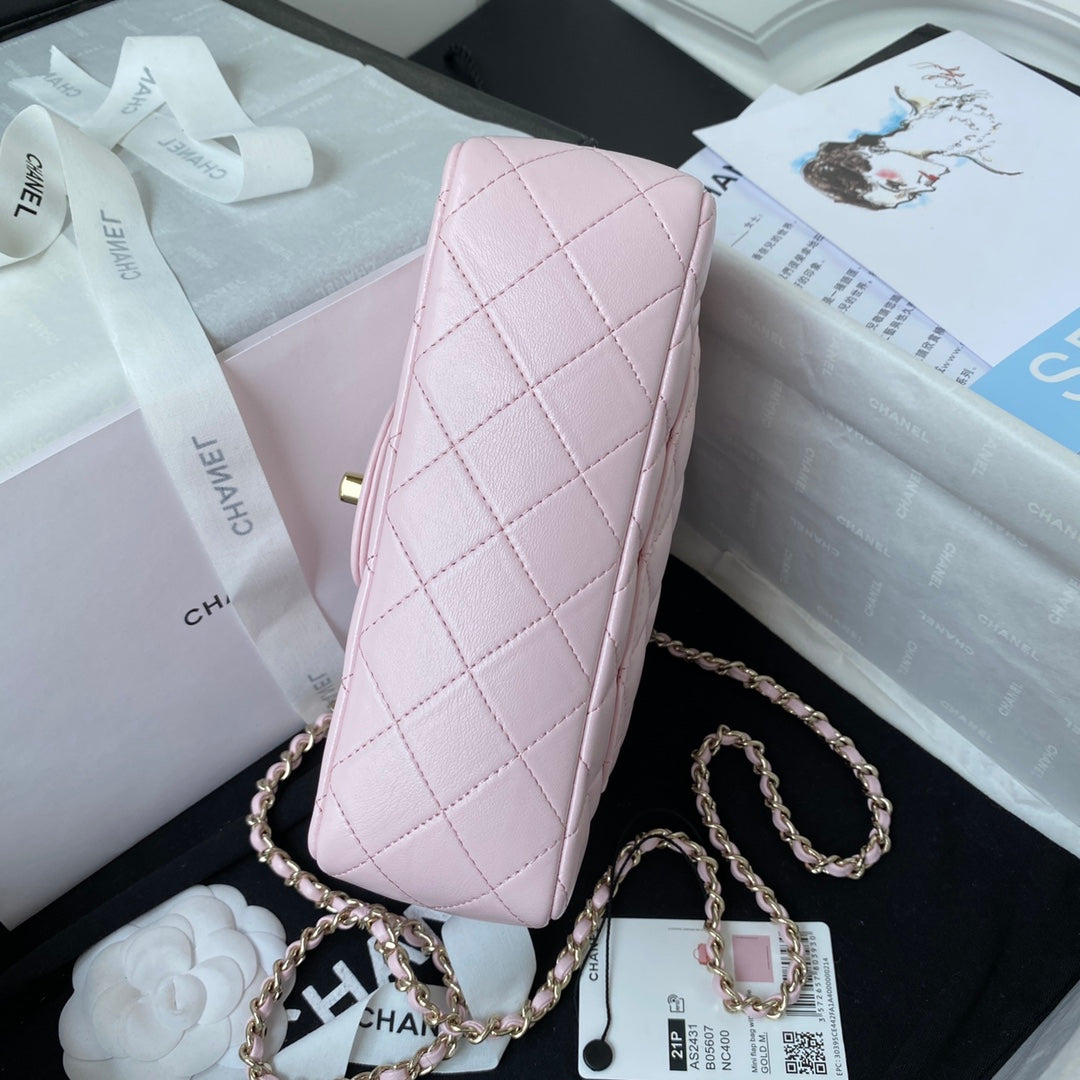 Chanel - Luxury Bag - CHL - 688