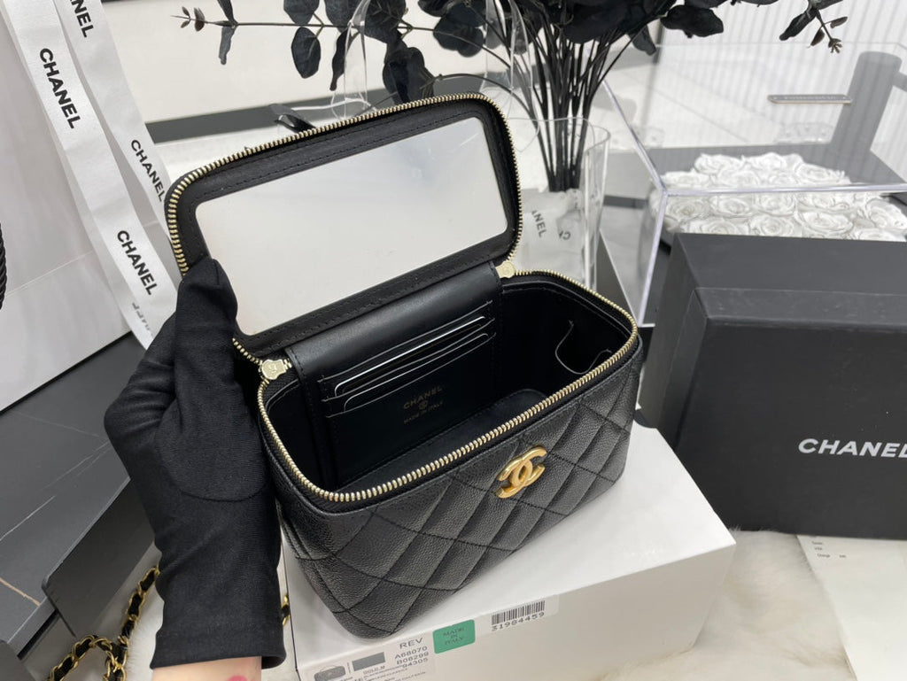 Chanel - Luxury Bag - CHL - 511