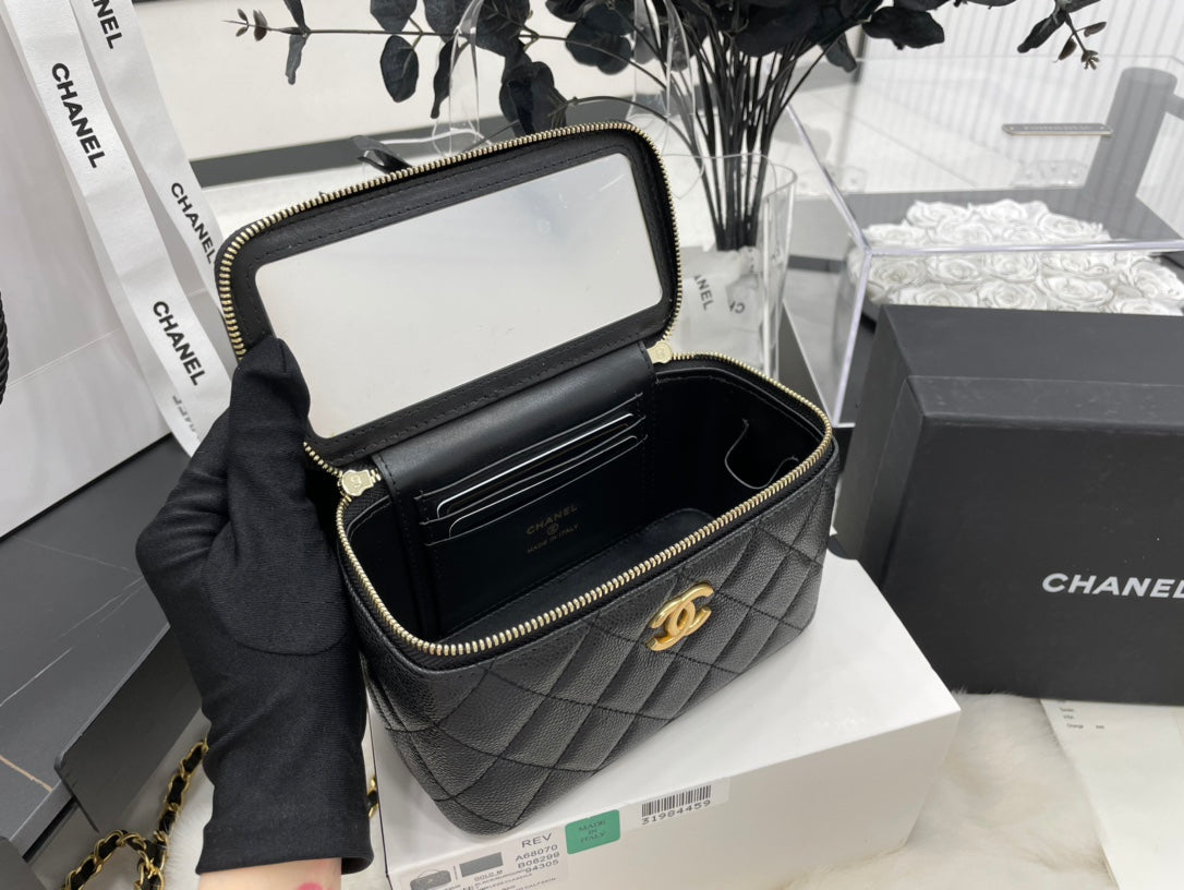 Chanel - Luxury Bag - CHL - 511
