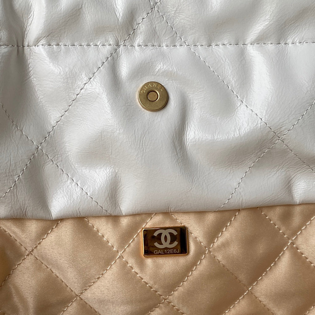 Chanel - Luxury Bag - CHL - 981