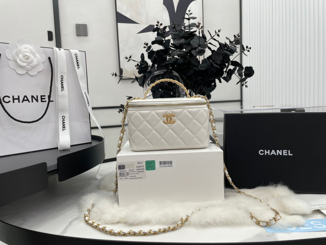 Chanel - Luxury Bag - CHL - 501