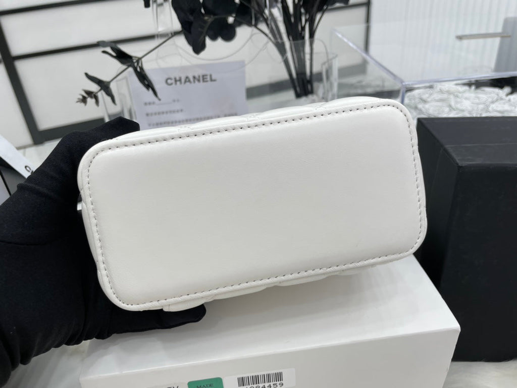 Chanel - Luxury Bag - CHL - 501