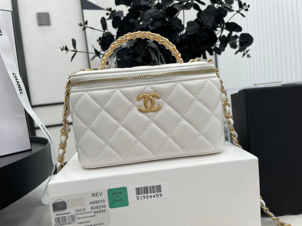 Chanel - Luxury Bag - CHL - 501