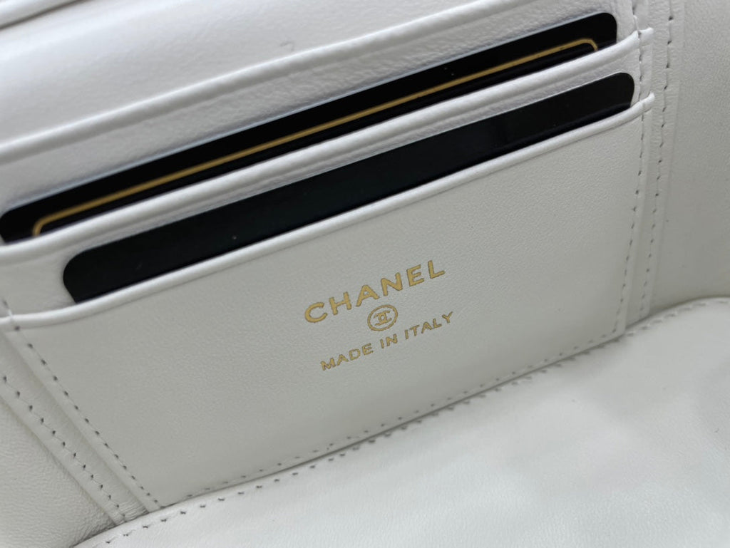 Chanel - Luxury Bag - CHL - 501