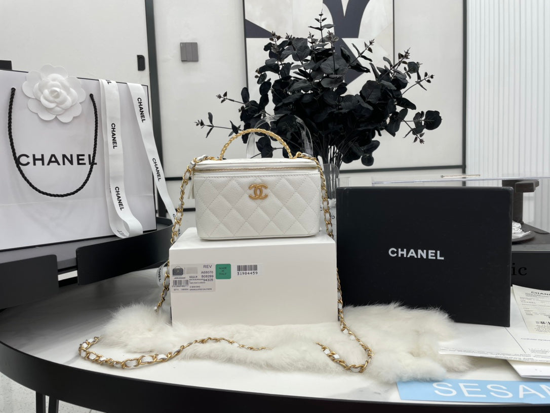 Chanel - Luxury Bag - CHL - 756