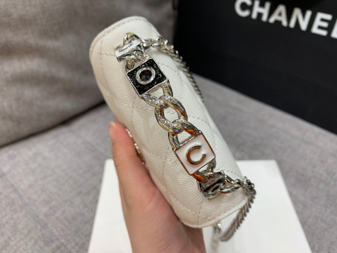 Chanel - Luxury Bag - CHL - 1026