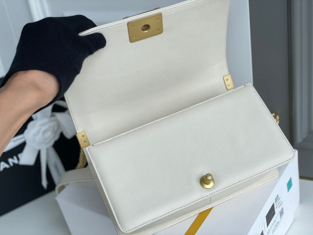 Chanel - Luxury Bag - CHL - 958