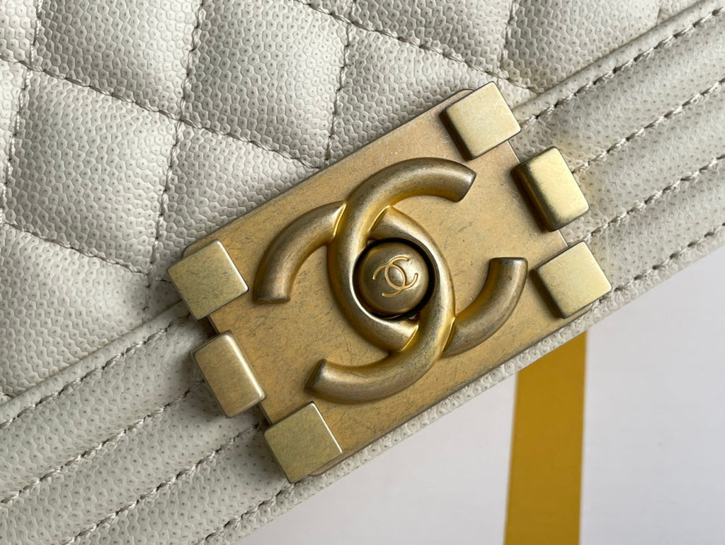 Chanel - Luxury Bag - CHL - 957