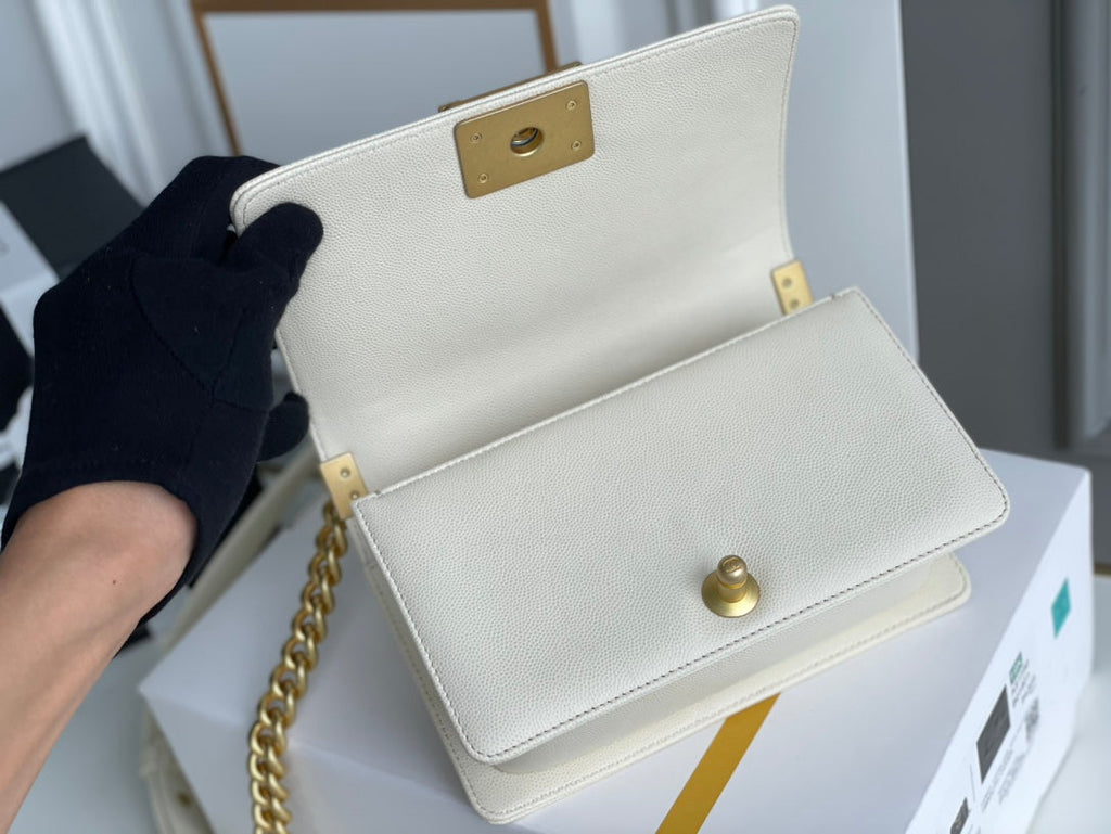 Chanel - Luxury Bag - CHL - 957