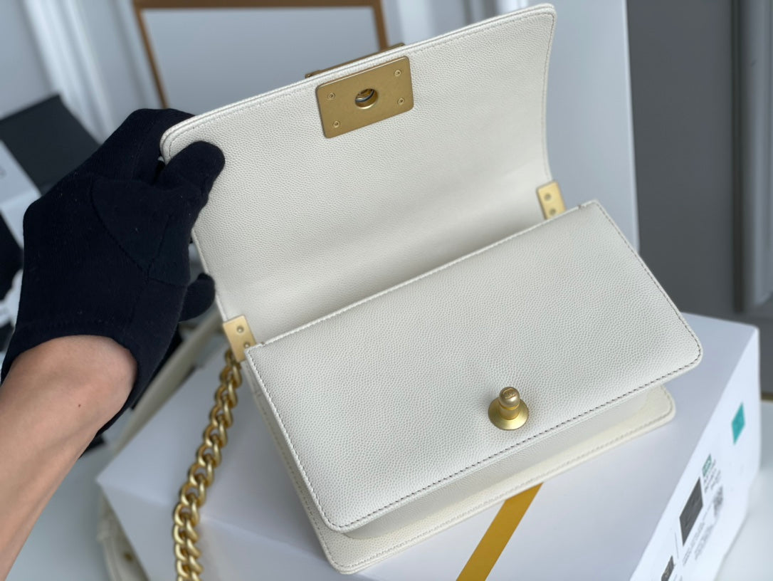 Chanel - Luxury Bag - CHL - 957