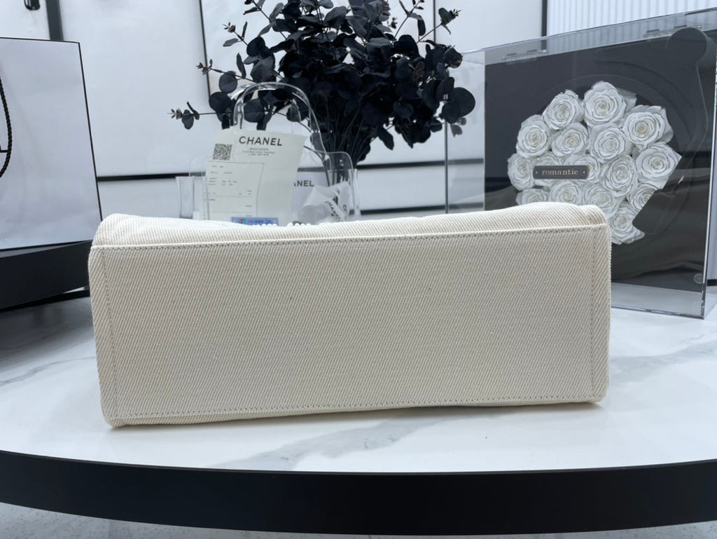 Chanel - Luxury Bag - CHL - 366