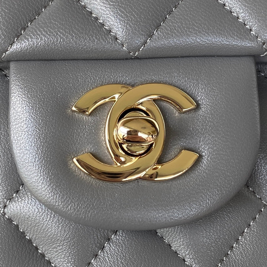 Chanel - Luxury Bag - CHL - 686