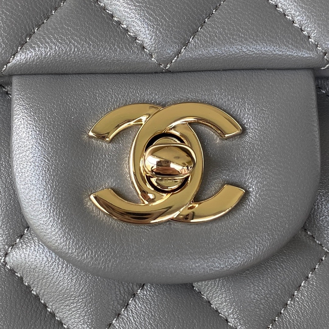 Chanel - Luxury Bag - CHL - 686