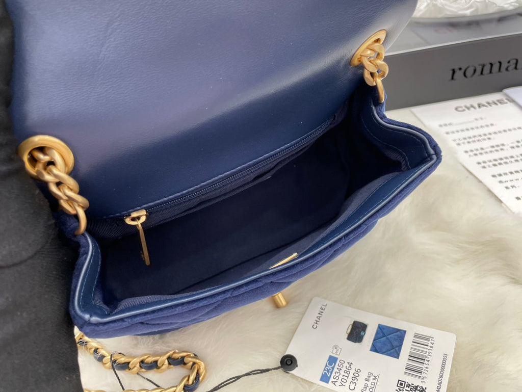 Chanel - Luxury Bag - CHL - 669