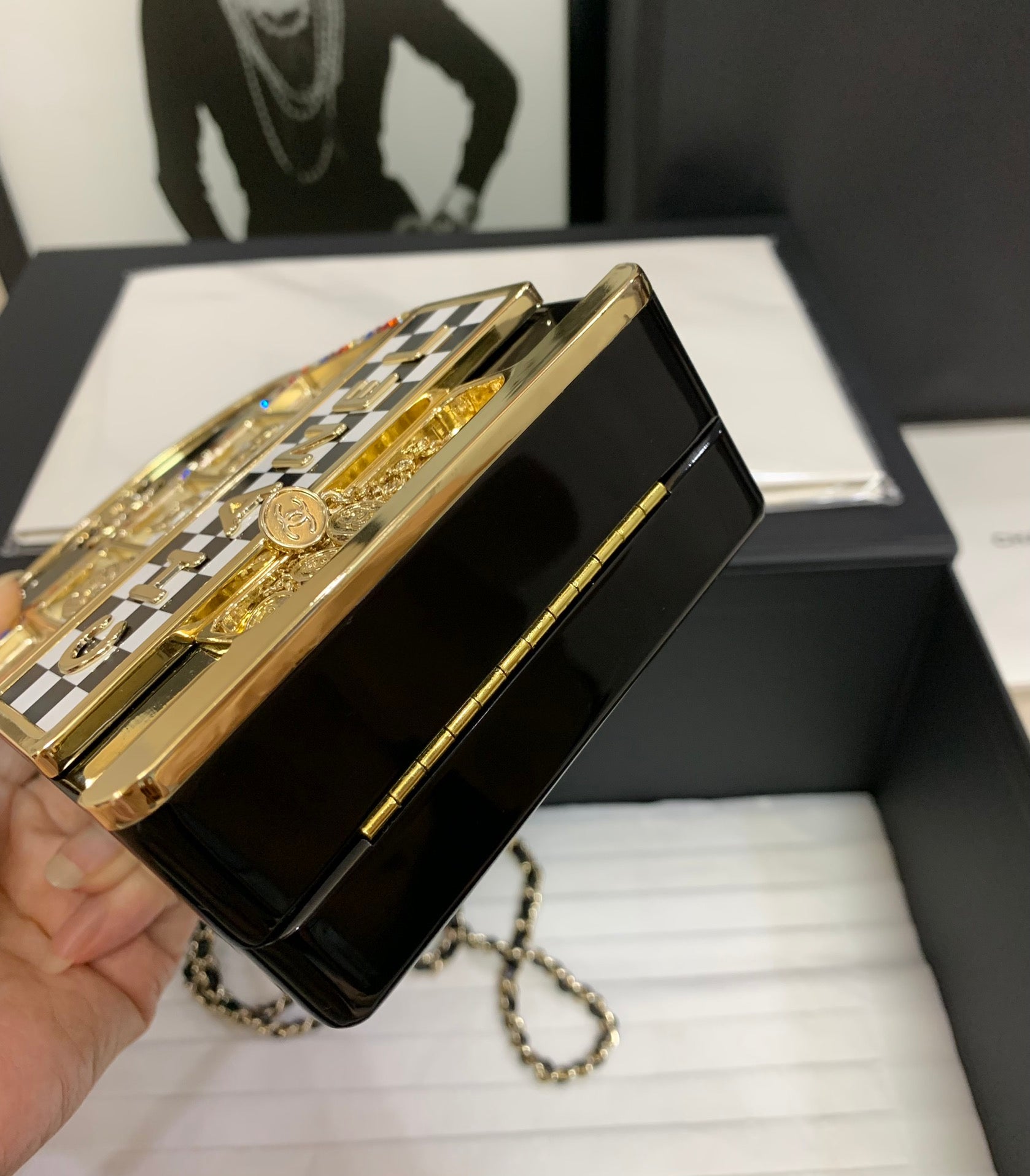 Chanel - Luxury Bag - CHL - 1079