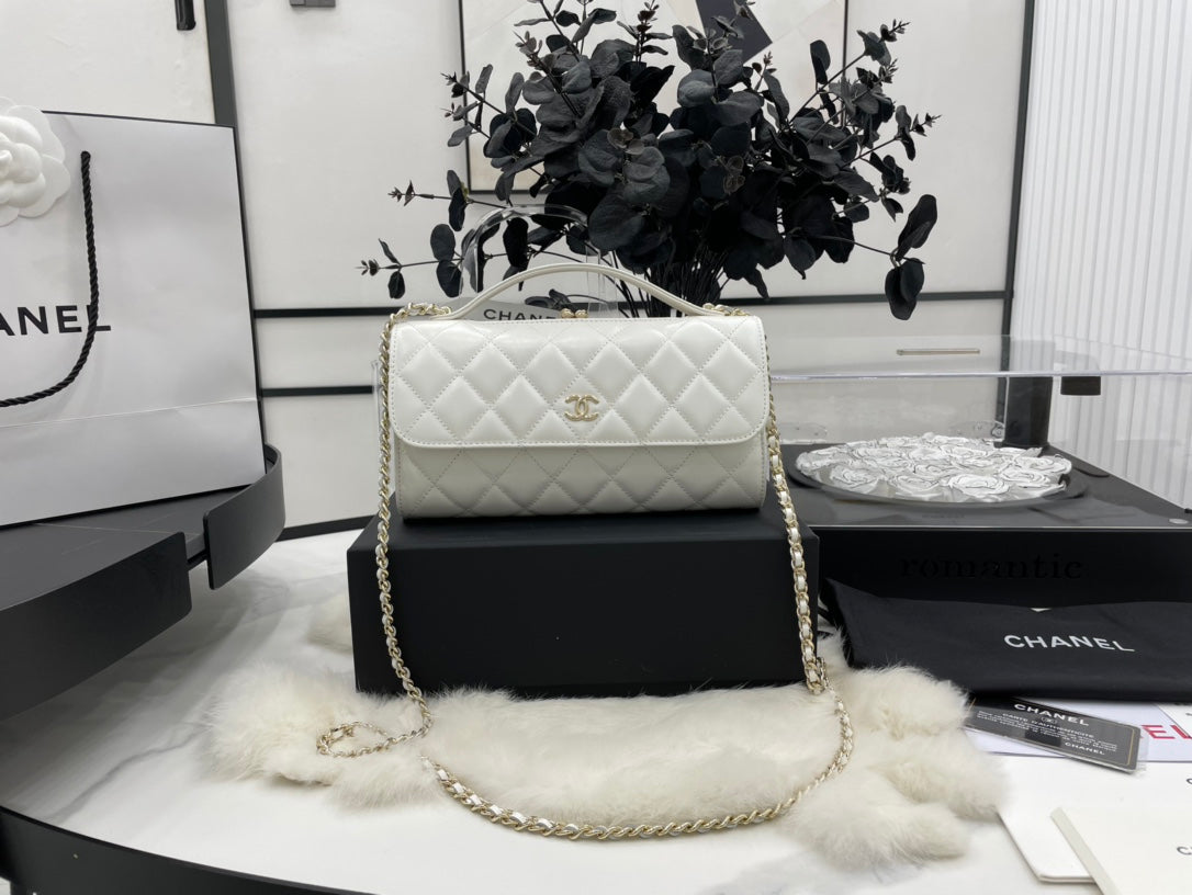 Chanel - Luxury Bag - CHL - 642