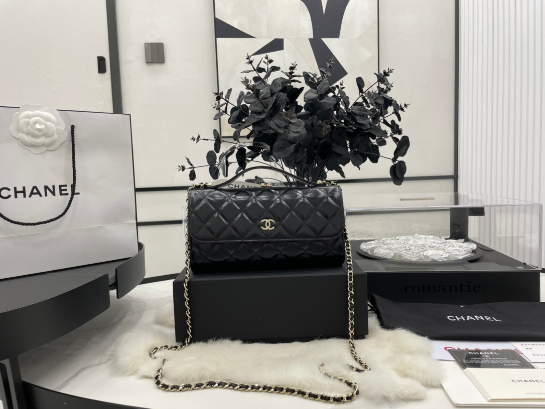 Chanel - Luxury Bag - CHL - 641