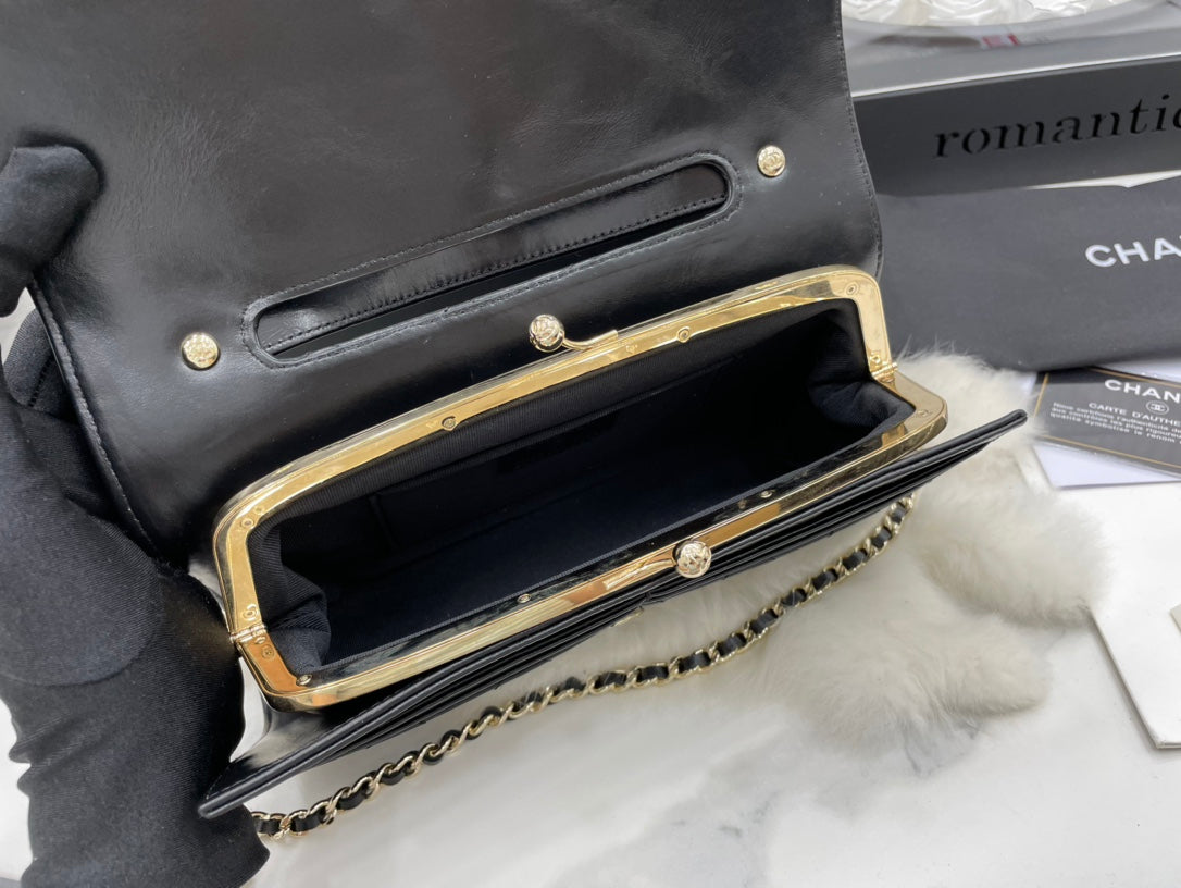 Chanel - Luxury Bag - CHL - 641