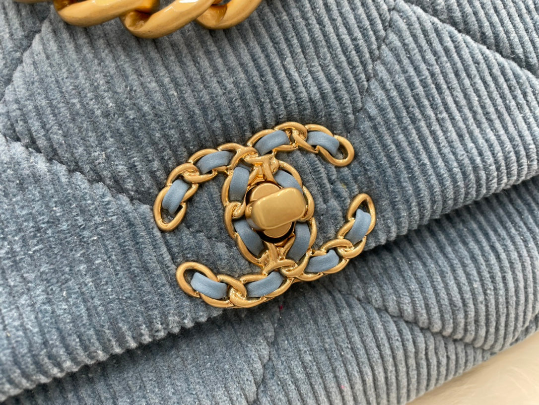 Chanel - Luxury Bag - CHL - 672