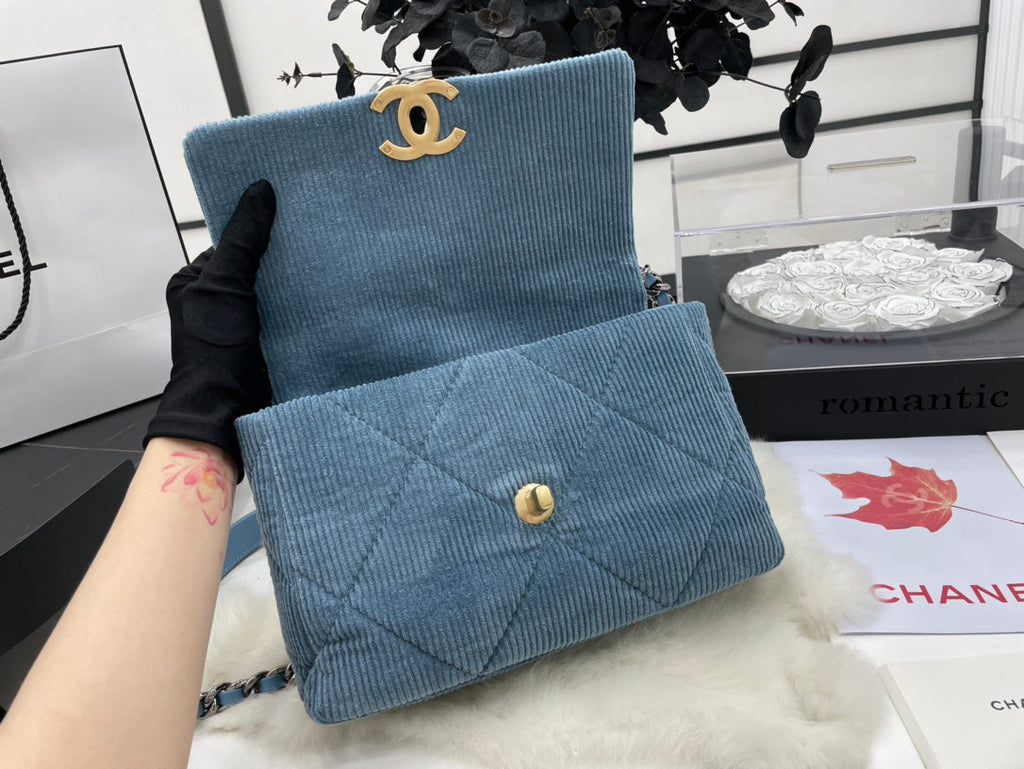 Chanel - Luxury Bag - CHL - 672