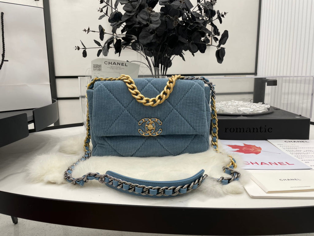 Chanel - Luxury Bag - CHL - 672