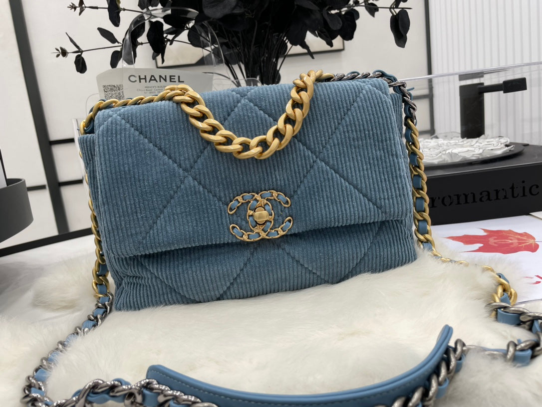 Chanel - Luxury Bag - CHL - 672