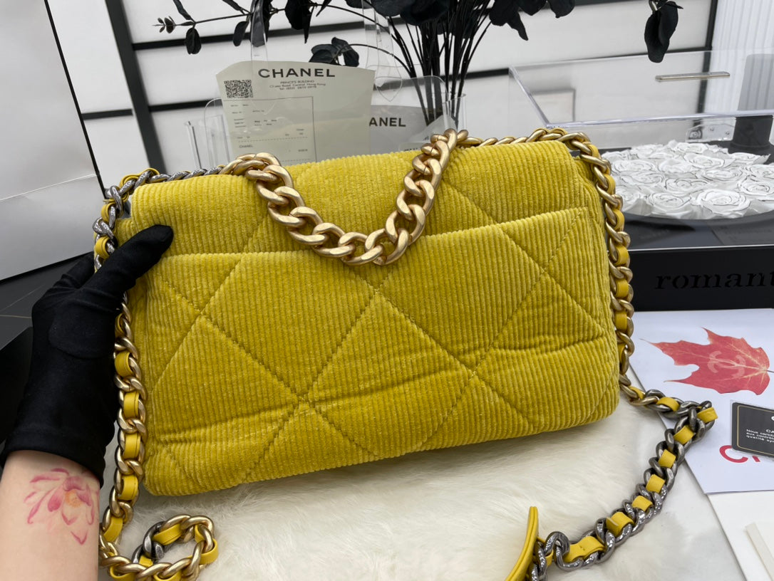 Chanel - Luxury Bag - CHL - 675