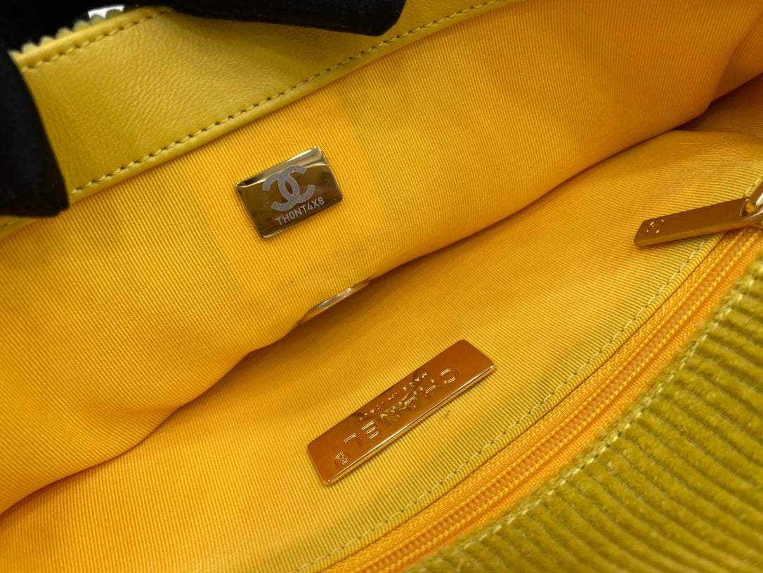Chanel - Luxury Bag - CHL - 676