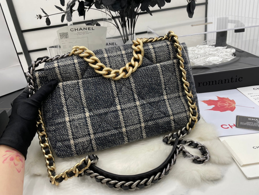 Chanel - Luxury Bag - CHL - 484