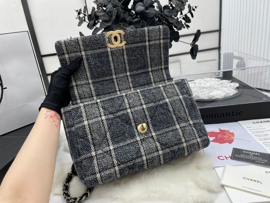 Chanel - Luxury Bag - CHL - 484