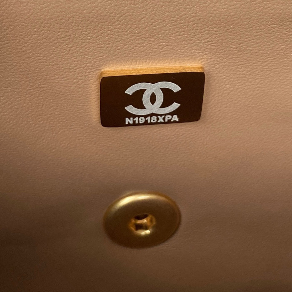 Chanel - Luxury Bag - CHL - 695