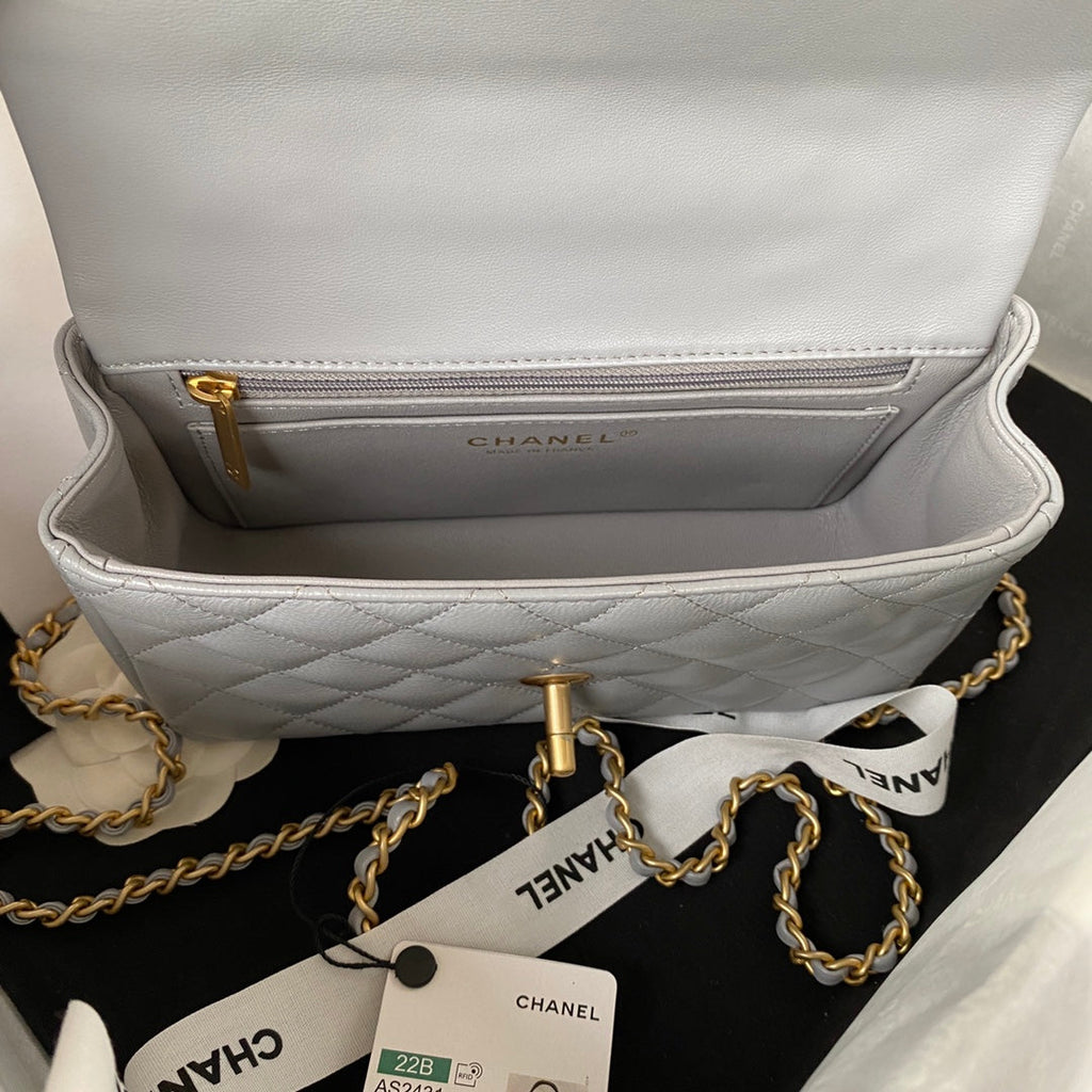 Chanel - Luxury Bag - CHL - 693