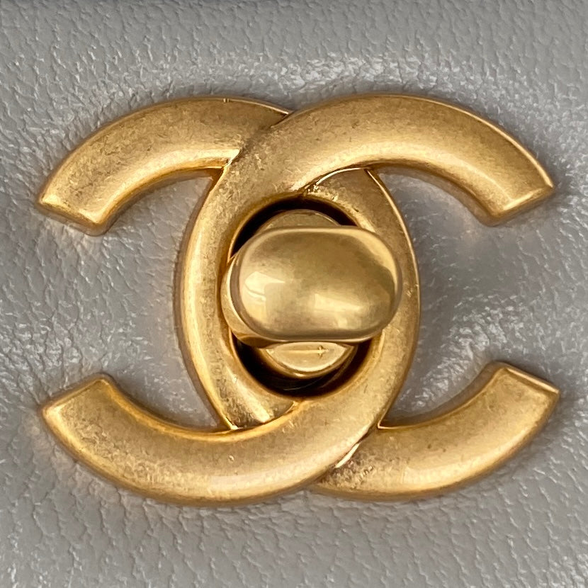 Chanel - Luxury Bag - CHL - 693