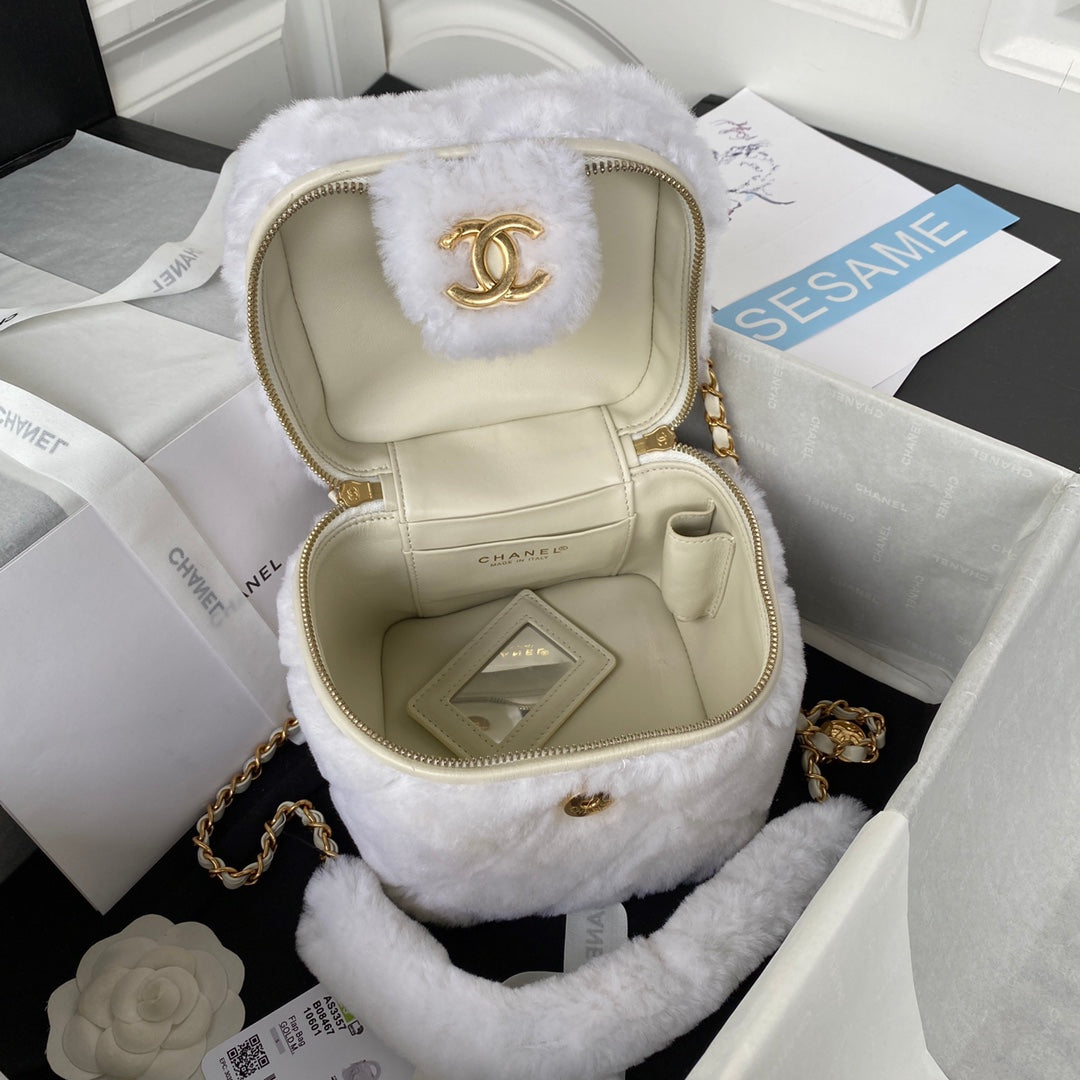 Chanel - Luxury Bag - CHL - 1072