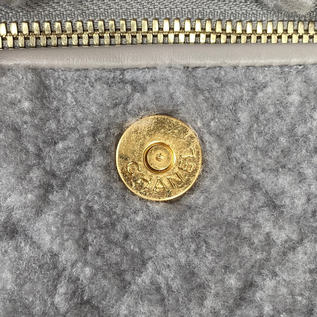 Chanel - Luxury Bag - CHL - 1075