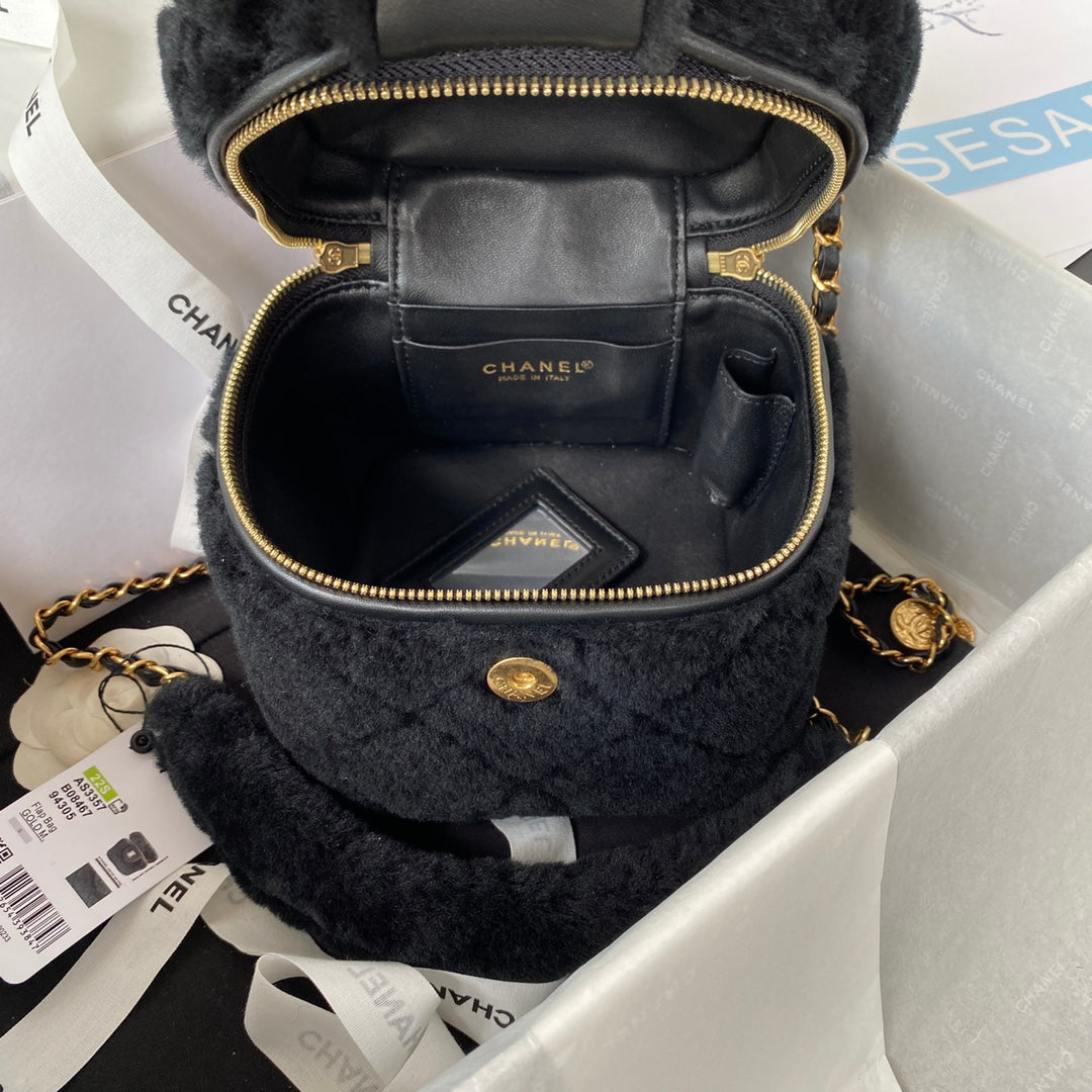 Chanel - Luxury Bag - CHL - 1077