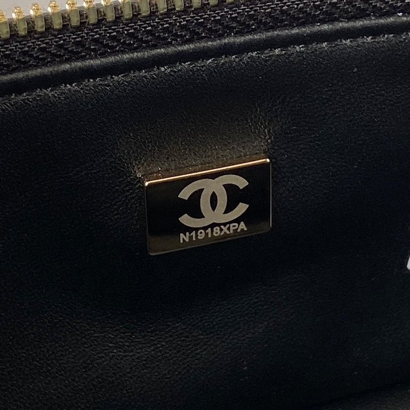 Chanel - Luxury Bag - CHL - 1077