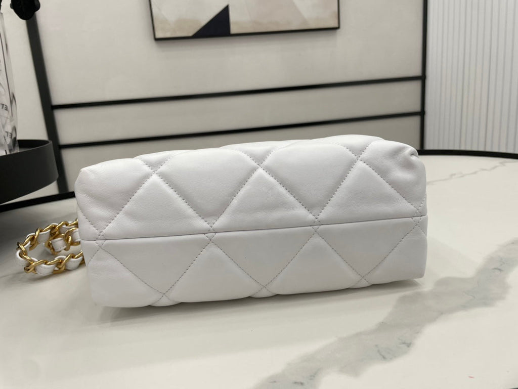 Chanel - Luxury Bag - CHL - 647
